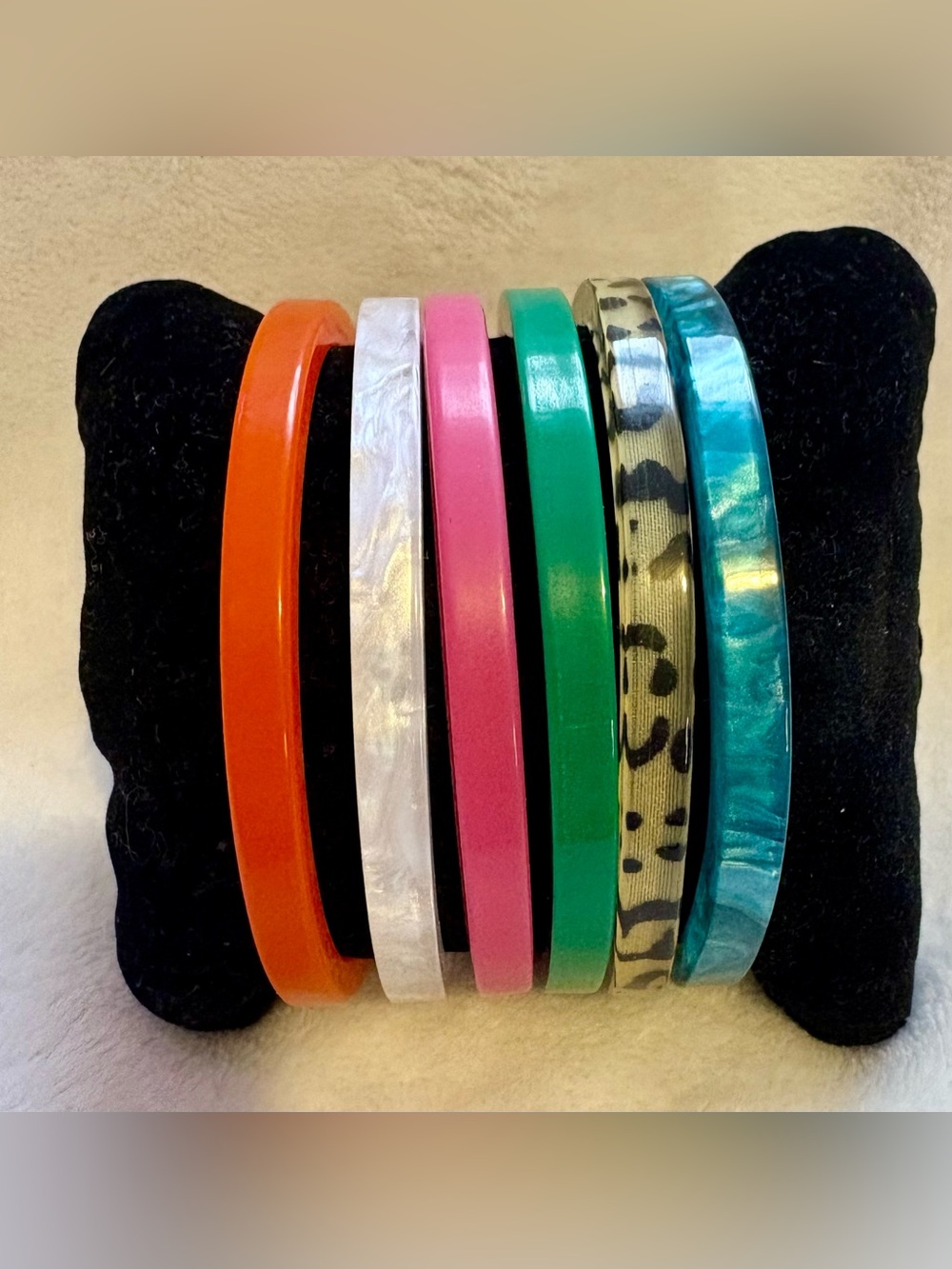 Plunder 6 pc Resin Bracelet Set